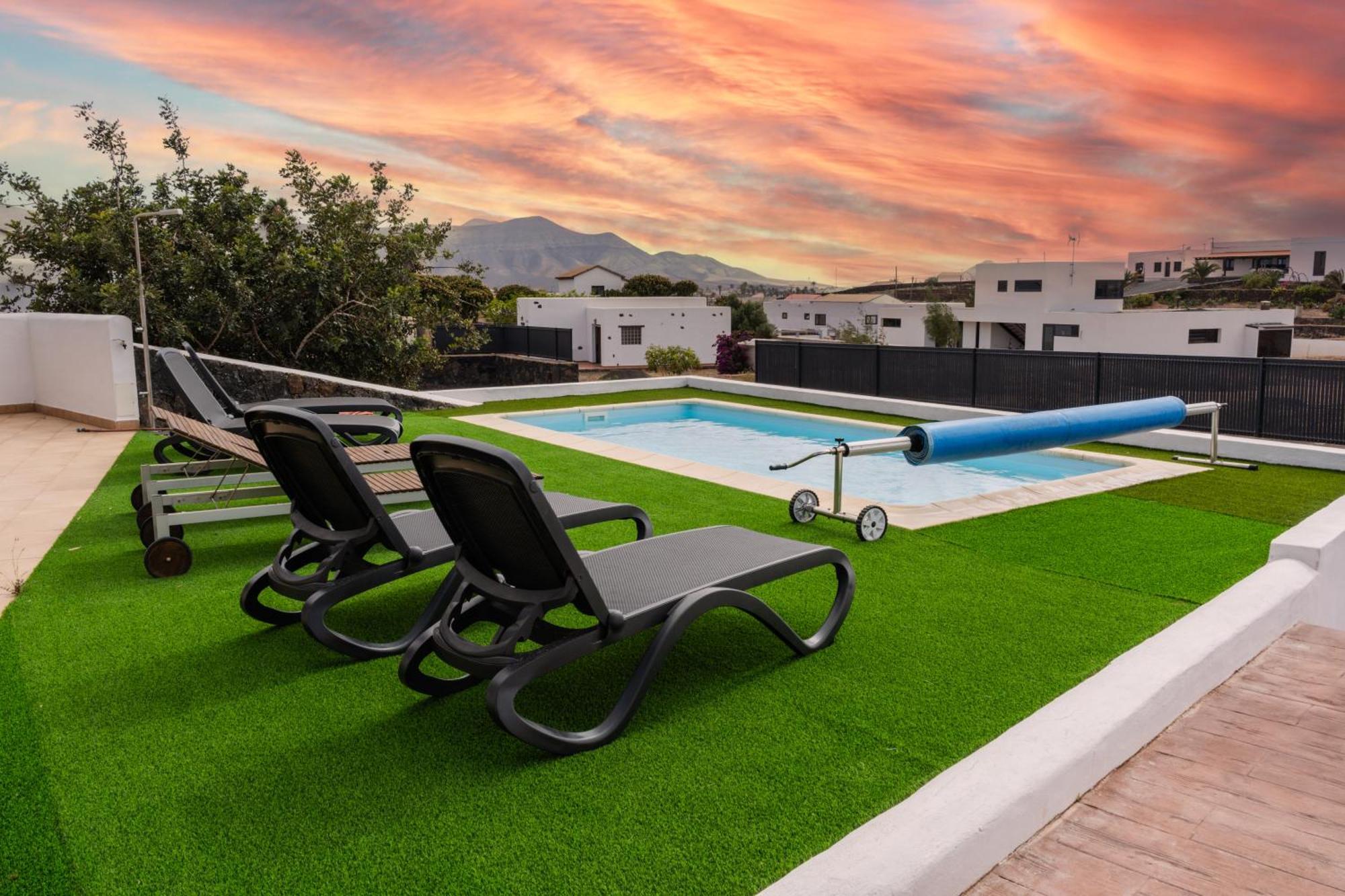 Villa Volcan2 Rural Private Pool La Oliva By Holidays Home Экстерьер фото